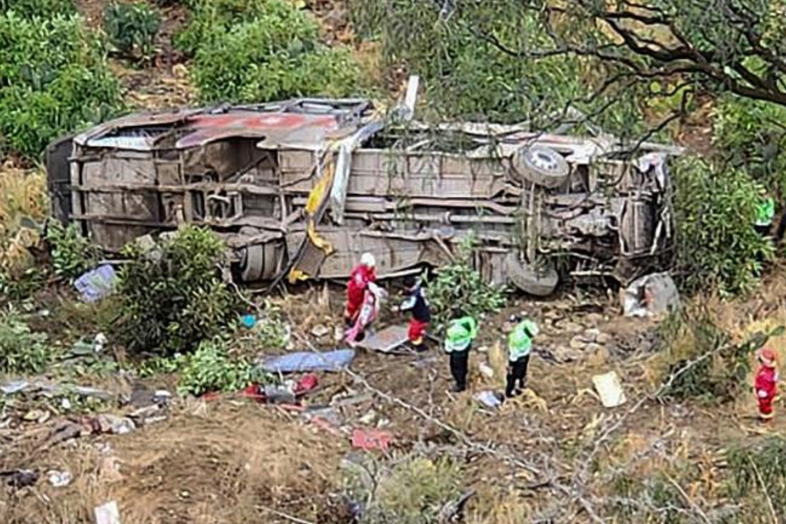At least 25 dead in a bus accident in Peru, Magnate Daily