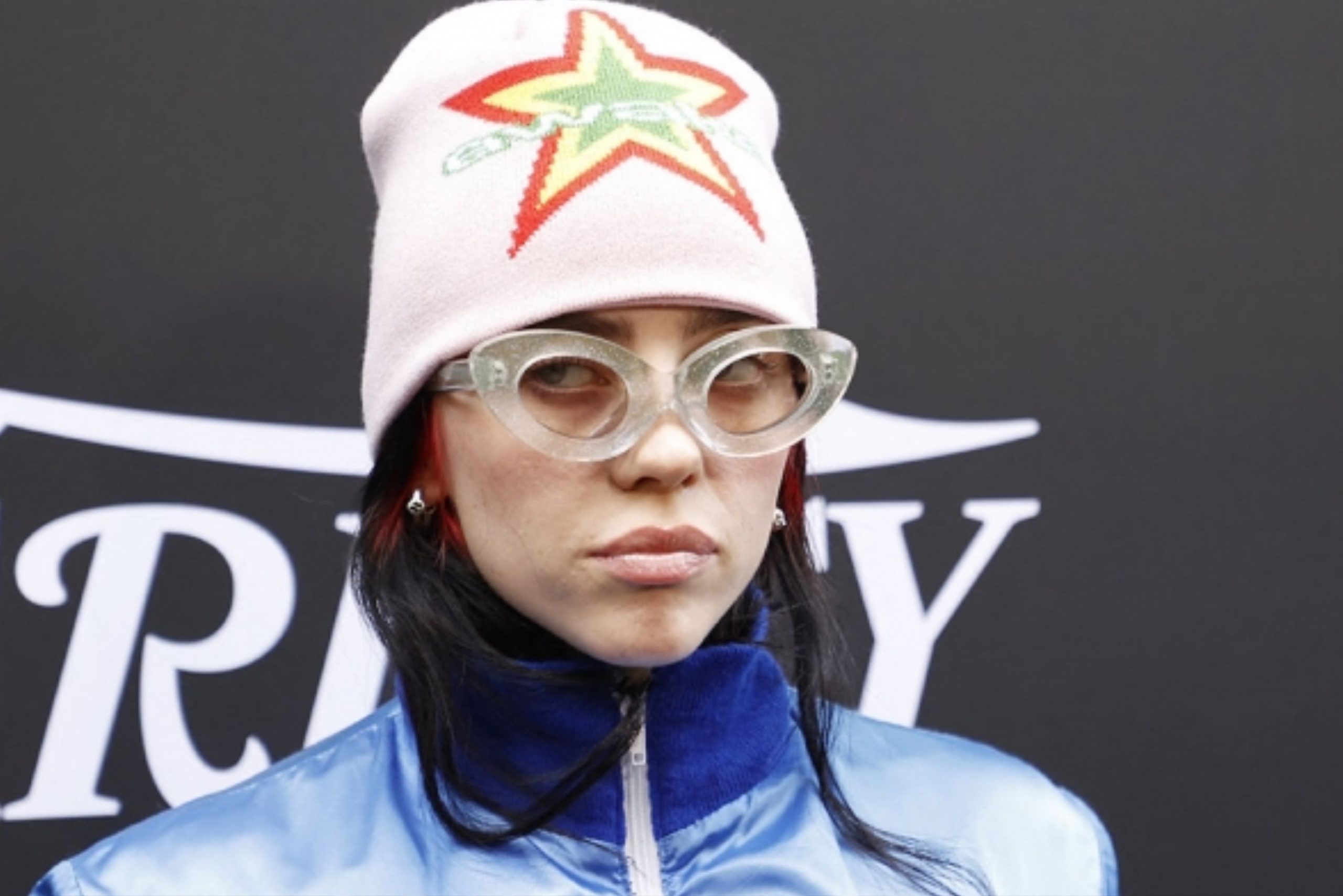 The tumble: after announcing her coming out, Billie Eilish loses&#8230; 100,000 followers on Instagram, Magnate Daily